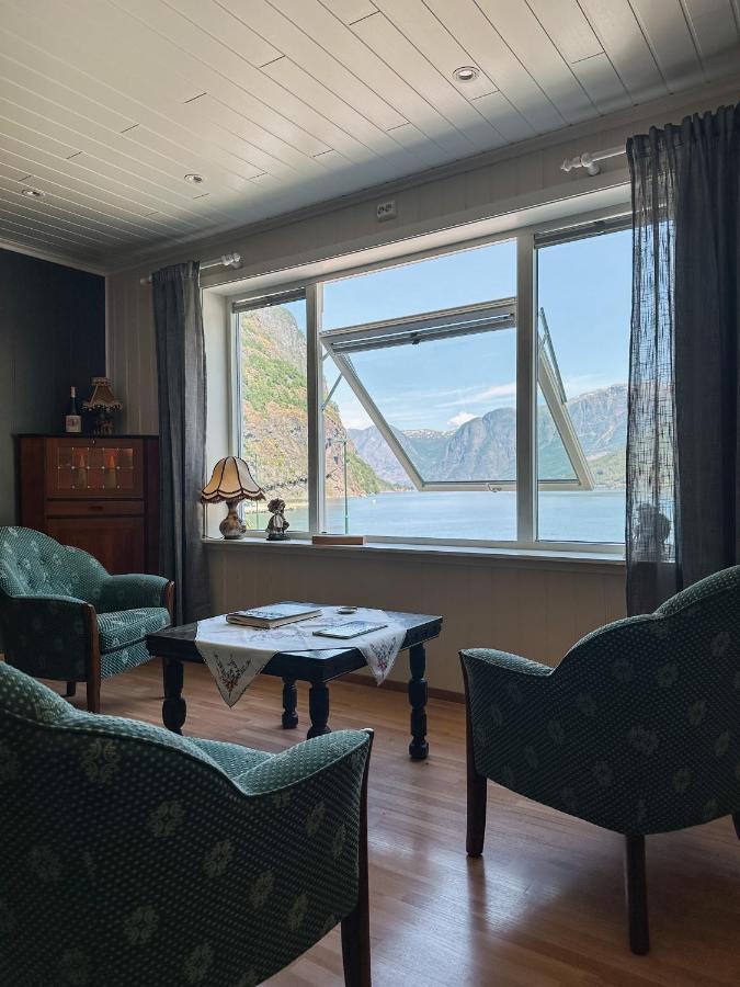 Svingen Guesthouse - Panoramic Fjord Views In 弗洛姆 外观 照片